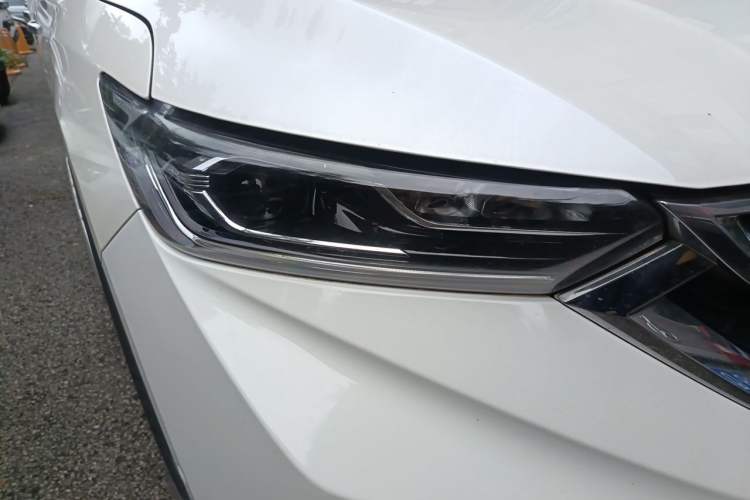 Used Dongfeng Aeolus AX7 2019 1.6T Automatic AI Navigation Model China V Standard Right Front Headlight