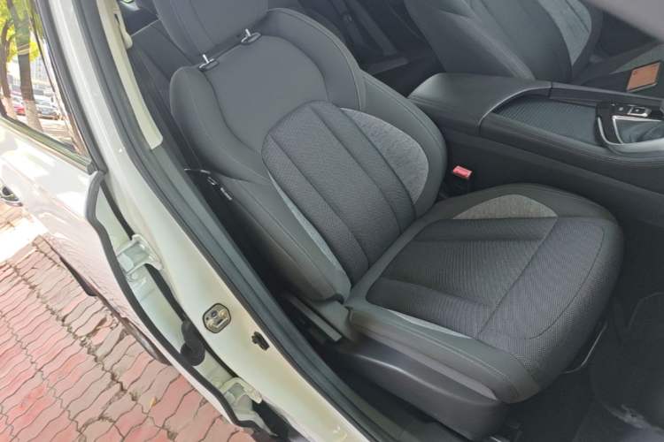 Used Dongfeng Aeolus AX7 2019 1.6T Automatic AI Pioneer Model China V Standard Right Front Seat