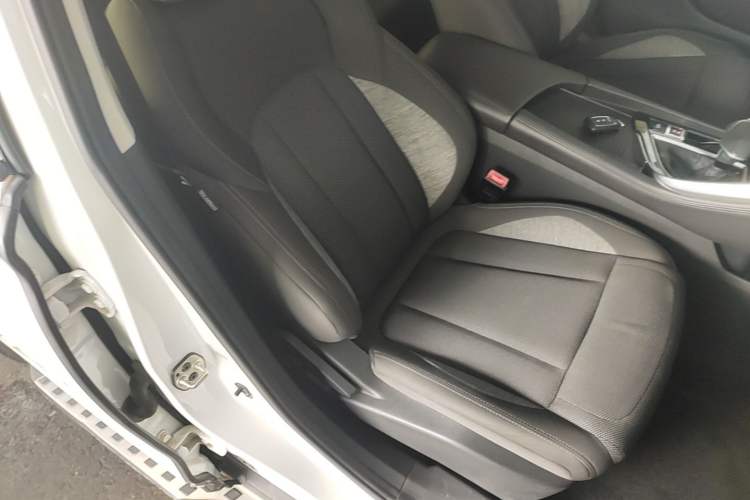 Used Dongfeng Aeolus AX7 2019 1.6T Automatic AI Pioneer Model China V Standard Right Front Seat