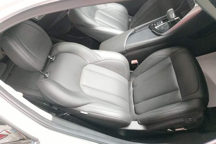 Used Dongfeng Aeolus AX7 2019 1.6T Automatic AI Navigation Model China V Standard Right Front Seat