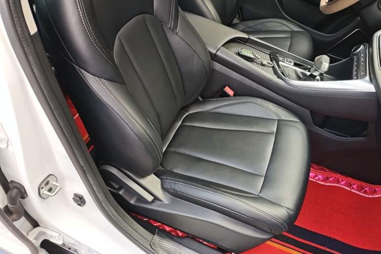 Used Dongfeng Aeolus AX7 2019 1.6T Automatic AI Pioneer Model China V Standard Right Front Seat