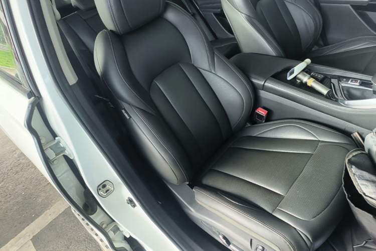 Used Dongfeng Aeolus AX7 2019 1.6T Automatic AI Navigation Model China V Standard Right Front Seat