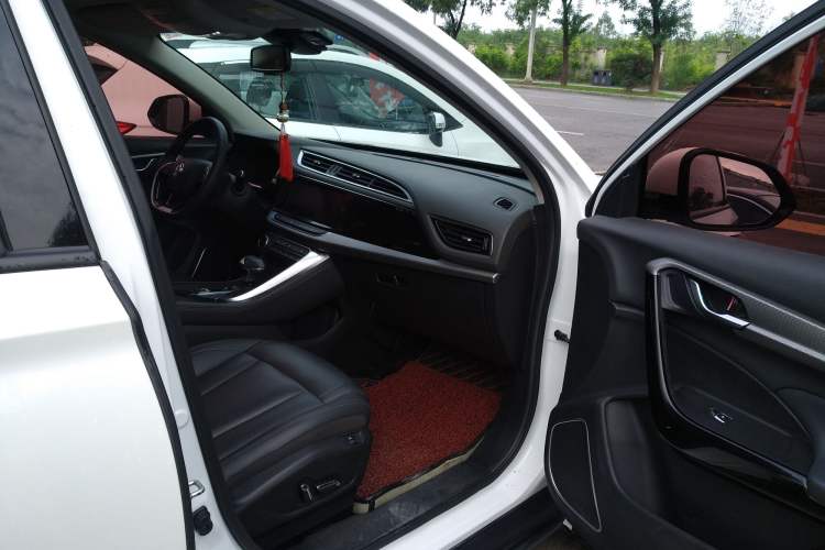 Used Dongfeng Aeolus AX7 2019 1.6T Automatic AI Navigation Model China V Standard Right Front Seat