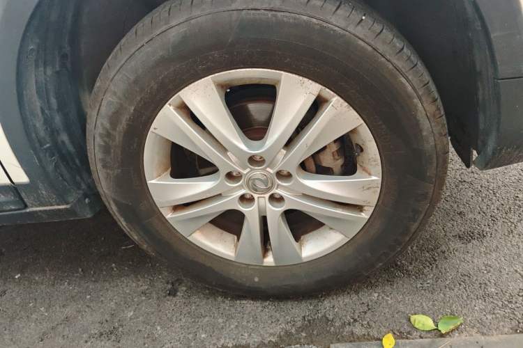 Used Dongfeng Aeolus AX7 2019 Classic 230T Manual Elite Model China V Standard Right Front Wheel Hub
