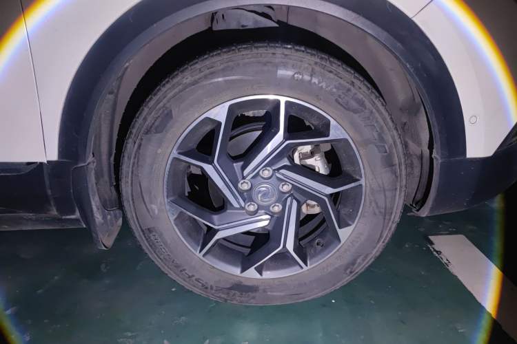 Used Dongfeng Aeolus AX7 2019 1.6T Automatic AI Navigation Model China V Standard Right Front Wheel Hub