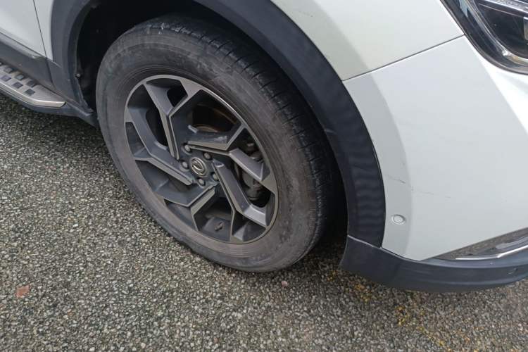 Used Dongfeng Aeolus AX7 2019 1.6T Automatic AI Navigation Model China V Standard Right Front Wheel Hub