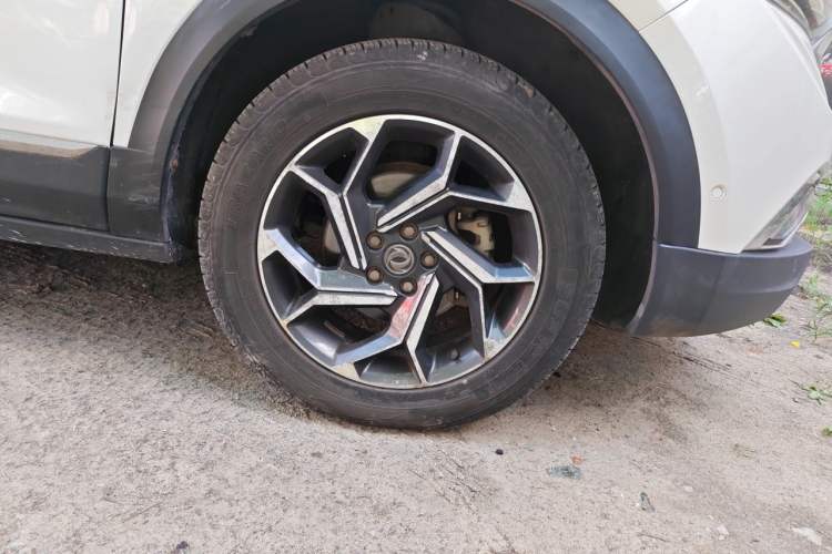 Used Dongfeng Aeolus AX7 2019 1.6T Automatic AI Navigation Model China V Standard Right Front Wheel Hub