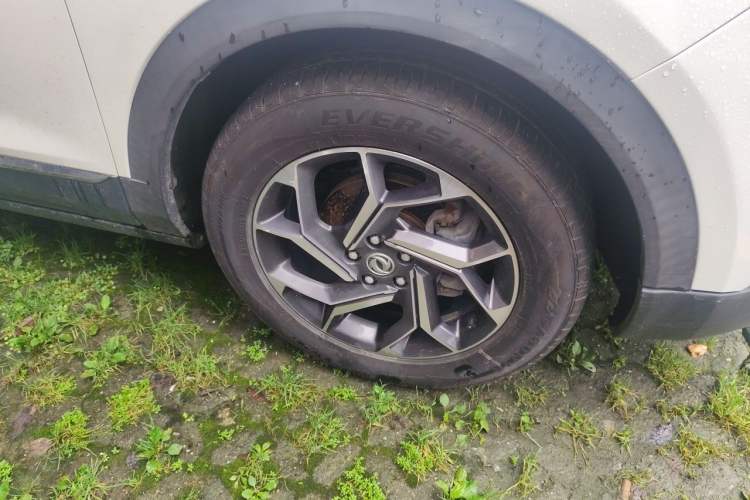 Used Dongfeng Aeolus AX7 2019 1.6T Automatic AI Pioneer Model China V Standard Right Front Wheel Hub