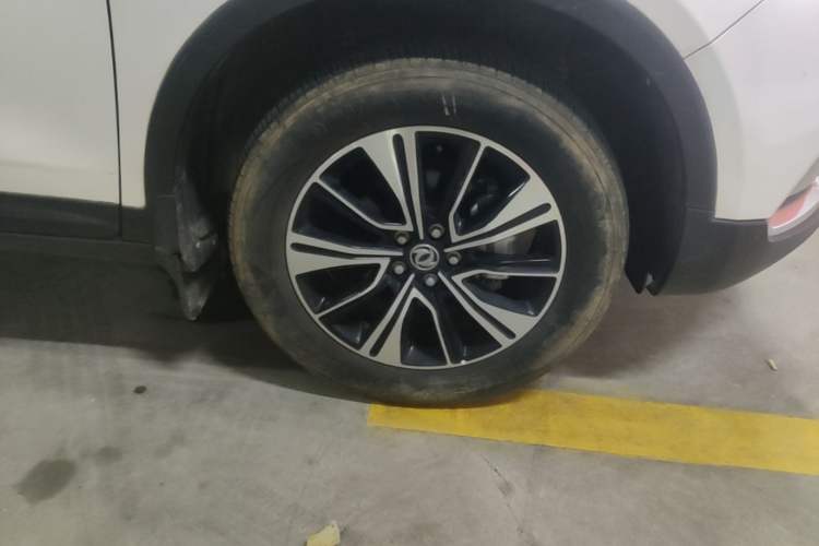 Used Dongfeng Aeolus AX7 2019 Classic 230T Automatic Luxury Top-Selling Model China V Standard Right Front Wheel Hub