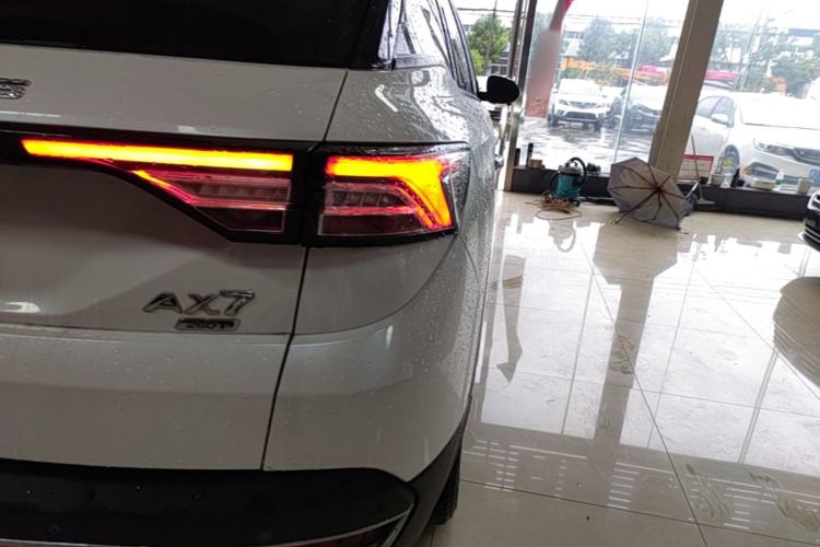 Used Dongfeng Aeolus AX7 2019 1.6T Automatic AI Pioneer Model China V Standard Right Rear Taillight