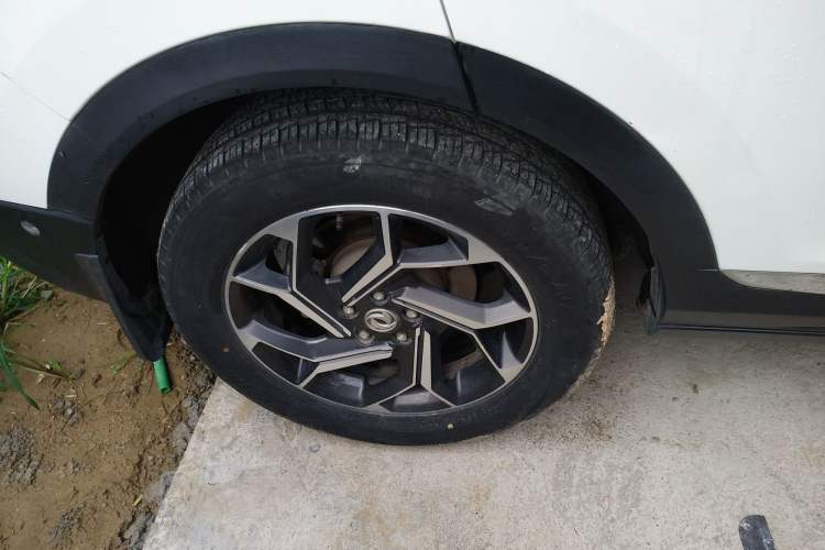 Used Dongfeng Aeolus AX7 2019 1.6T Automatic AI Navigation Model China V Standard Right Rear Wheel Hub