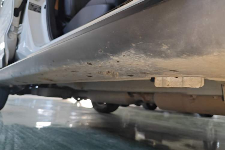 Used Dongfeng Aeolus AX7 2019 Classic 230T Manual Elite Model China VI Standard Right Side Sill
