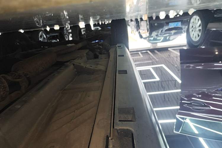 Used Dongfeng Aeolus AX7 2019 1.6T Automatic AI Navigation Model Enjoyment Version China VI Standard Right Side Sill