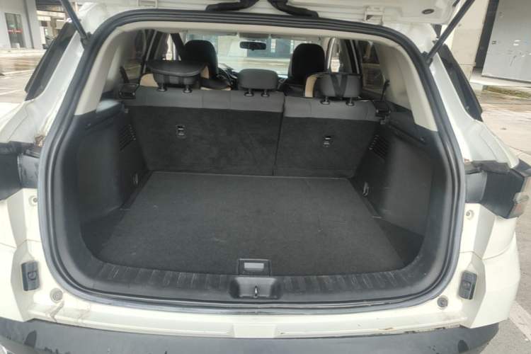 Used Dongfeng Aeolus AX7 2019 1.6T Automatic AI Pioneer Model China V Standard Trunk