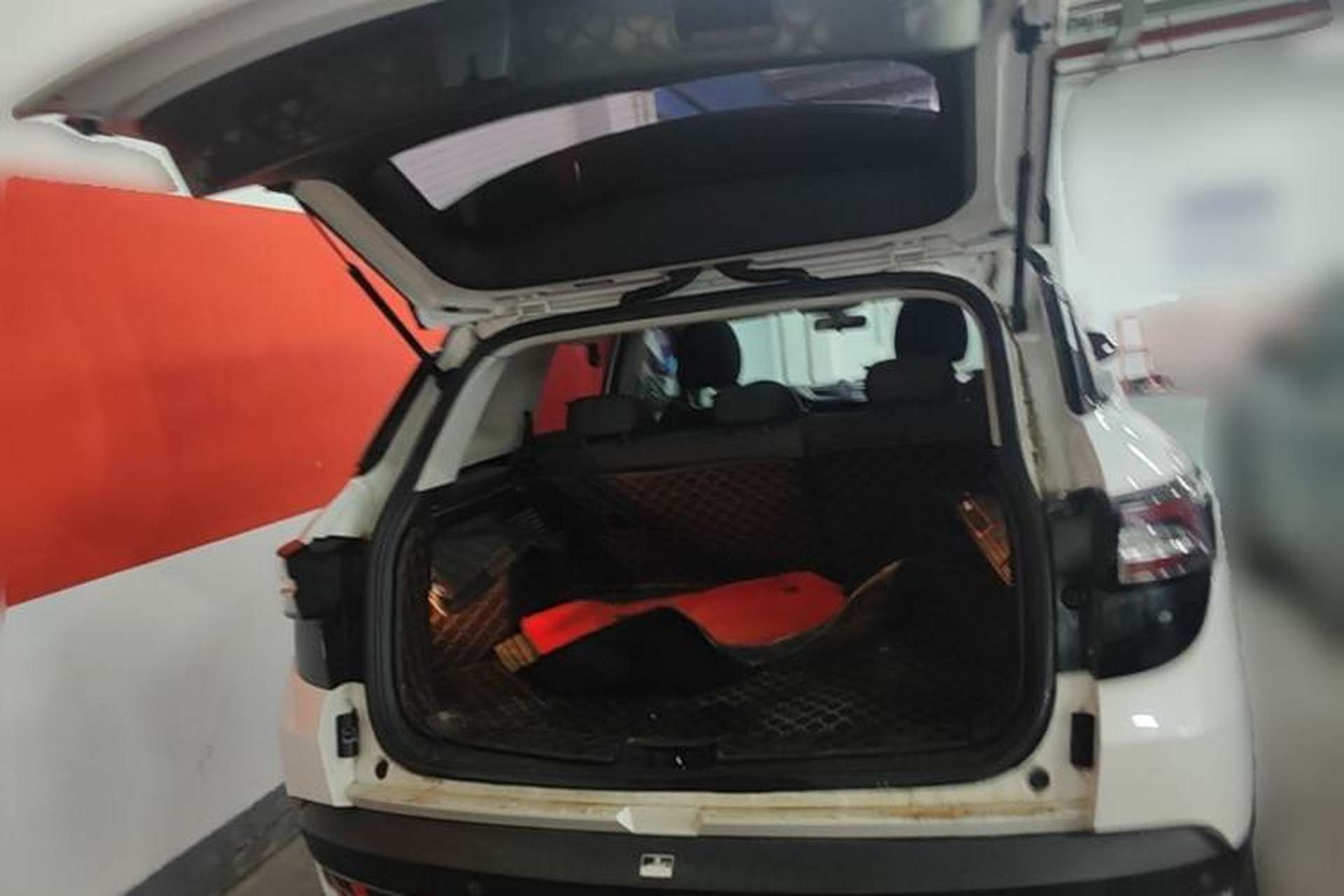 Used Dongfeng Aeolus AX7 2019 1.6T Automatic AI Pioneer Model China V Standard Trunk
