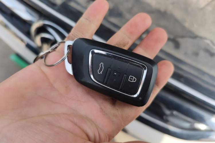 Used Dongfeng Aeolus AX7 2019 1.6T Automatic AI Navigation Model China V Standard Vehicle Key