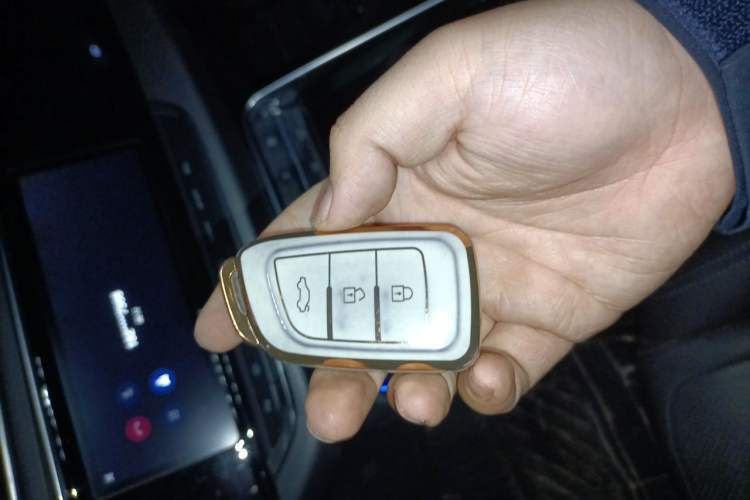 Used Dongfeng Aeolus AX7 2019 1.6T Automatic AI Navigation Model China V Standard Vehicle Key