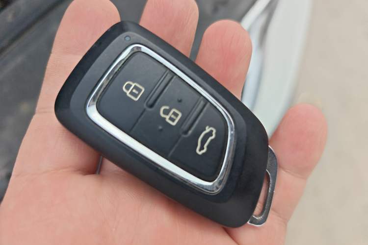 Used Dongfeng Aeolus AX7 2019 1.6T Automatic AI Navigation Model China V Standard Vehicle Key