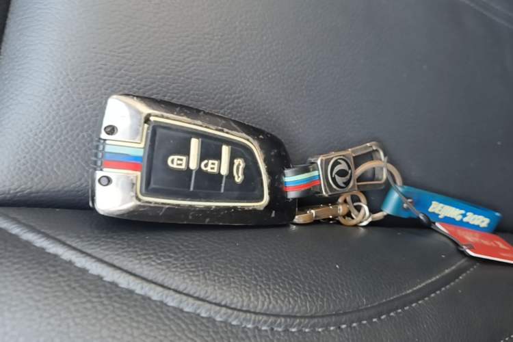 Used Dongfeng Aeolus AX7 2019 Classic 230T Automatic Luxury Top-Selling Model China V Standard Vehicle Key