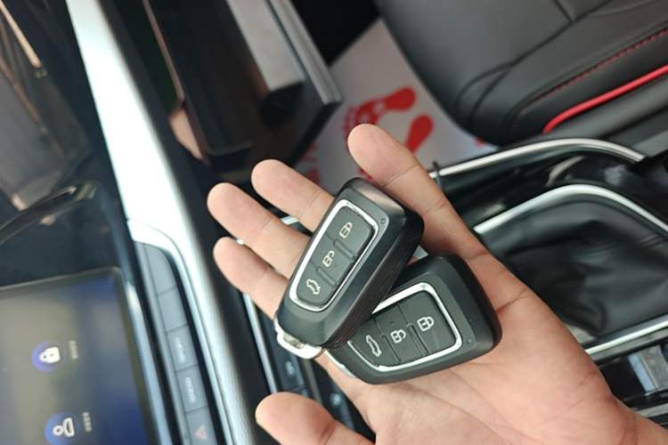 Used Dongfeng Aeolus AX7 2019 1.6T Automatic AI Pioneer Model China V Standard Vehicle Key