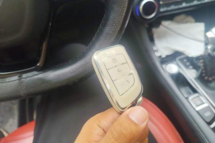 Used Dongfeng Aeolus AX7 2019 1.6T Automatic AI Pioneer Model China V Standard Vehicle Key