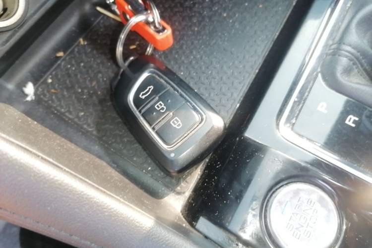 Used Dongfeng Aeolus AX7 2019 1.6T Automatic AI Pioneer Model China V Standard Vehicle Key