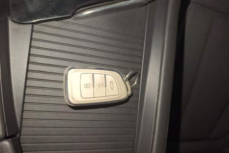 Used Dongfeng Aeolus AX7 2019 1.6T Automatic AI Pioneer Model China V Standard Vehicle Key
