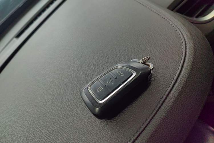 Used Dongfeng Aeolus AX7 2019 1.6T Automatic AI Pioneer Model China V Standard Vehicle Key