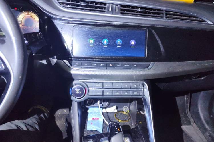 Used Dongfeng Aeolus AX7 2020 1.6T Automatic AI Flagship Version China VI Standard Audio And AC Panel