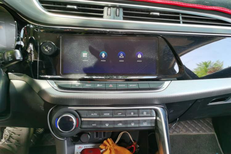 Used Dongfeng Aeolus AX7 2020 1.6T Automatic AI Navigation Model China VI Standard Audio And AC Panel