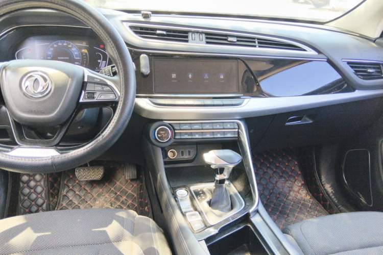 Used Dongfeng Aeolus AX7 2020 1.6T Automatic AI Pioneer Model China VI Standard Center Console