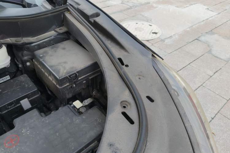 Used Dongfeng Aeolus AX7 2020 1.6T Automatic AI Pioneer Model China VI Standard Engine Bay Left