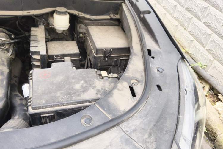 Used Dongfeng Aeolus AX7 2020 1.6T Automatic AI Navigation Model China VI Standard Engine Bay Left