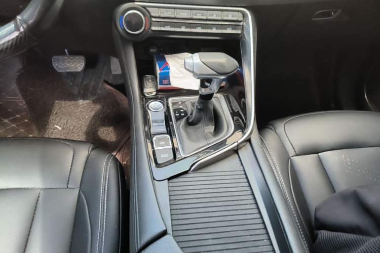 Used Dongfeng Aeolus AX7 2020 1.6T Automatic AI Pioneer Model China V Standard Gear Lever
