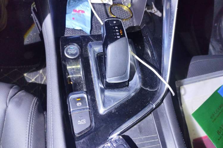 Used Dongfeng Aeolus AX7 2020 1.6T Automatic AI Flagship Version China VI Standard Gear Lever