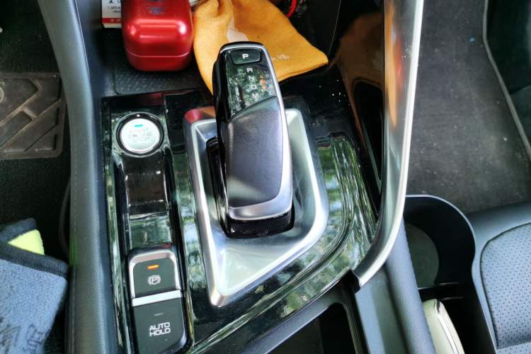 Used Dongfeng Aeolus AX7 2020 1.6T Automatic AI Navigation Model China VI Standard Gear Lever
