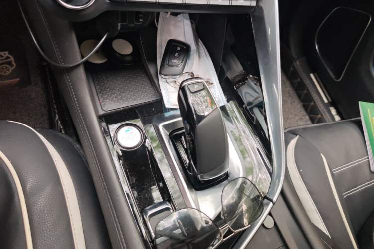 Used Dongfeng Aeolus AX7 2020 1.6T Automatic AI Flagship Version China VI Standard Gear Lever
