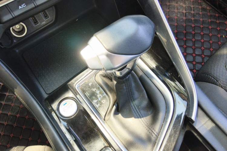 Used Dongfeng Aeolus AX7 2020 1.6T Automatic AI Pioneer Model China VI Standard Gear Lever