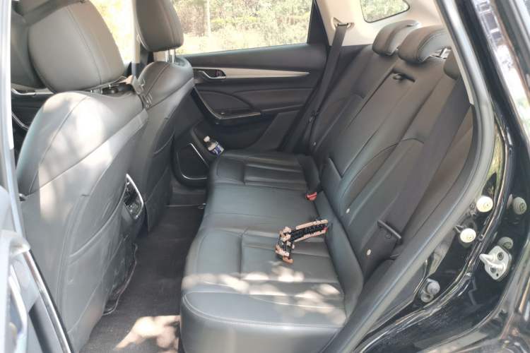 Used Dongfeng Aeolus AX7 2020 1.6T Automatic AI Navigation Model China VI Standard Left Rear Seat