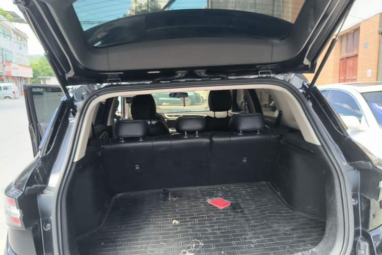 Used Dongfeng Aeolus AX7 2020 1.6T Automatic AI Pioneer Model China V Standard Trunk