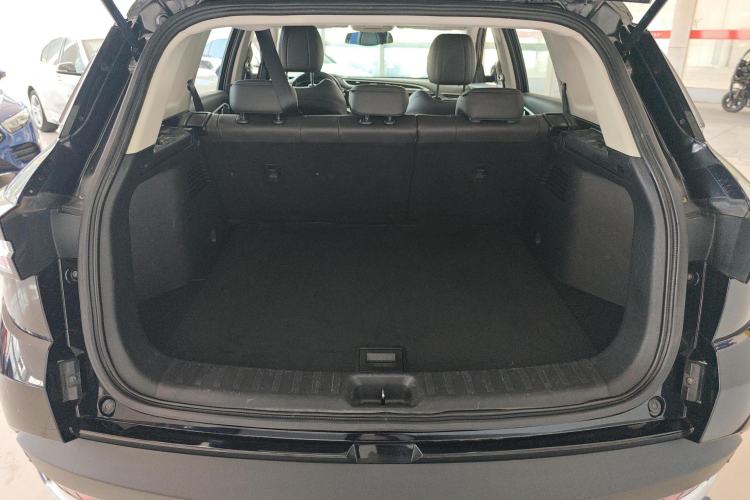 Used Dongfeng Aeolus AX7 2020 1.6T Automatic AI Navigation Model China VI Standard Trunk