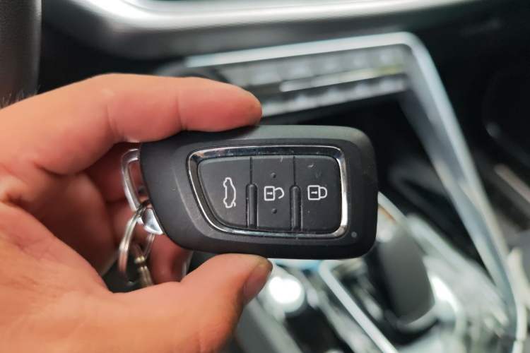 Used Dongfeng Aeolus AX7 2020 1.6T Automatic AI Flagship Version China VI Standard Vehicle Key