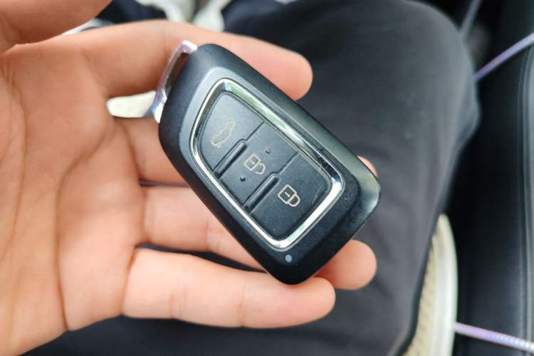 Used Dongfeng Aeolus AX7 2020 1.6T Automatic AI Pioneer Model China VI Standard Vehicle Key