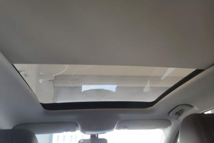 Used Dongfeng Aeolus AX7 2020 1.6T Automatic AI Navigation Model China VI Standard Headliner