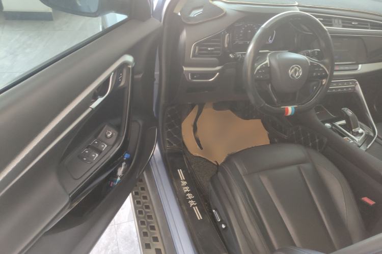 Used Dongfeng Aeolus AX7 2020 1.6T Automatic AI Navigation Model China VI Standard Interior 3