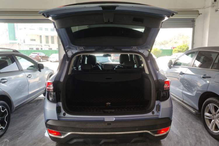 Used Dongfeng Aeolus AX7 2020 1.6T Automatic AI Navigation Model China VI Standard Trunk