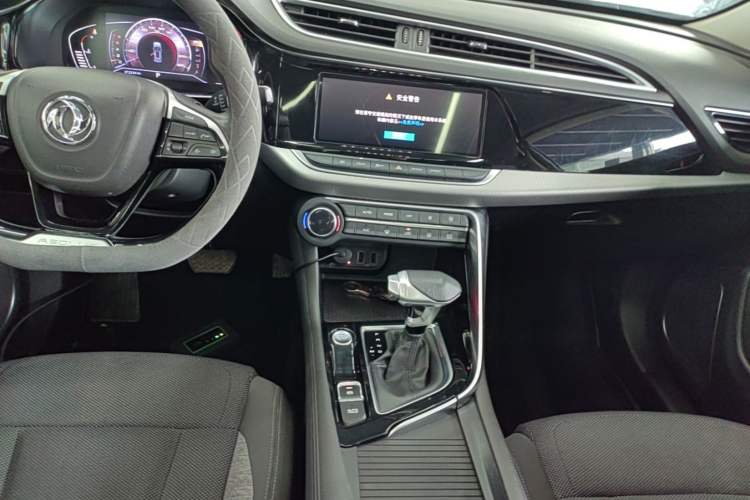 Used Dongfeng Aeolus AX7 2020 1.6T Automatic AI Pioneer Model China VI Standard Audio And AC Panel