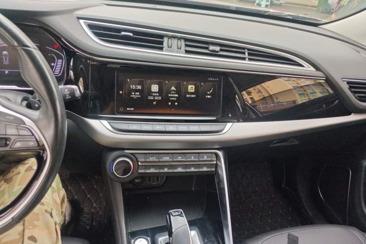 Used Dongfeng Aeolus AX7 2020 1.6T Automatic AI Navigation Model China VI Standard Audio And AC Panel