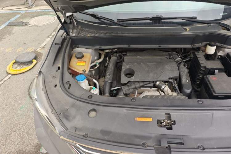 Used Dongfeng Aeolus AX7 2020 1.6T Automatic AI Navigation Model China VI Standard Engine Bay Right