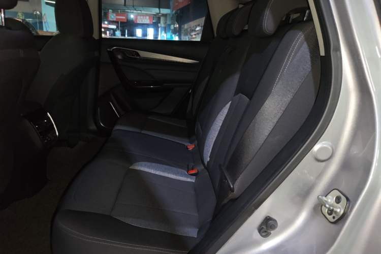 Used Dongfeng Aeolus AX7 2020 1.6T Automatic AI Pioneer Model China VI Standard Left Rear Seat